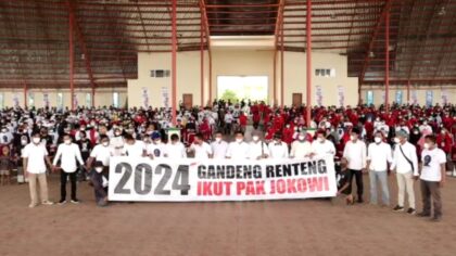 Ribuan Relawan se-Cirebon Raya Deklarasi Kawal Pemerintahan Jokowi Relawan Jokowi, Cirebon, Deklarasi, Pemerintahan Jokowi, Jokowi
