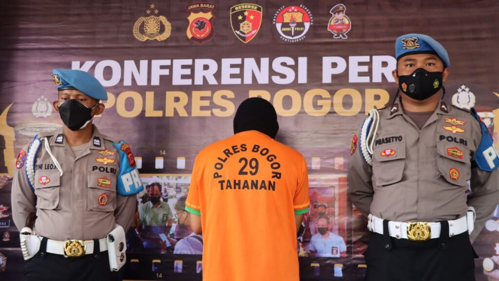 Sebar Konten Pornografi ke Anak Didik, Pelatih Futsal Ditetapkan Tersangka Pornografi, Konten Pornografi, Anak Didik, Pelatih Futsal, Tersangka