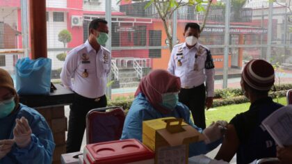 Rutan Depok Gelar Vaksinasi Booster untuk Warga Binaan Rutan Depok, Vaksin Booster, Warga Binaan, Booster