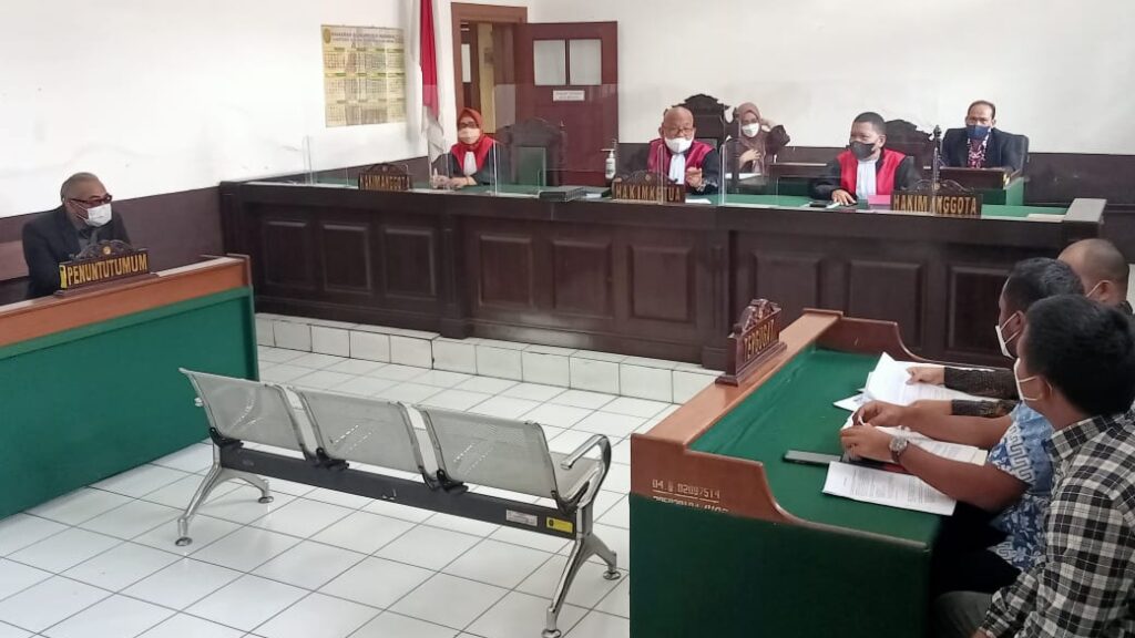 Sidang Gugatan, Dosen STIE Ekuitas, STIE Ekuitas, Dirut BJB