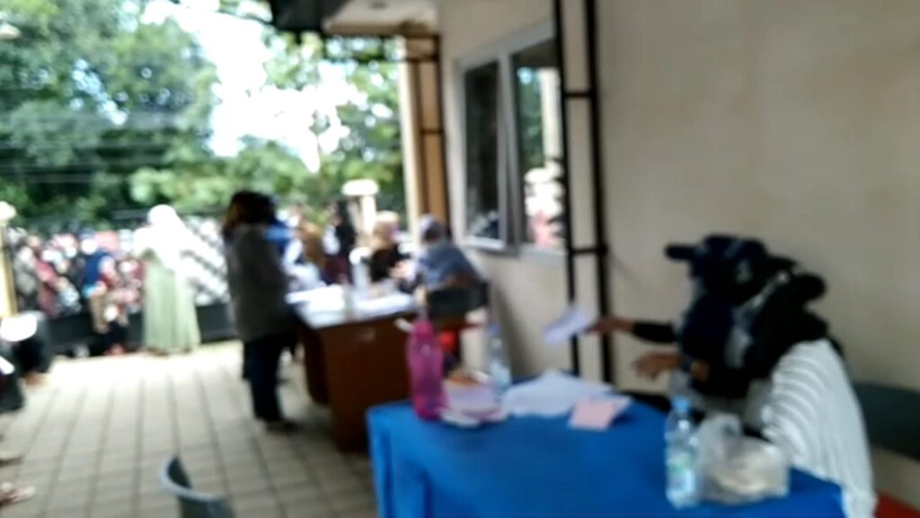 BPNT Dipotong Rp 200 ribu, Warga Mekar Wangi Mengeluh BPNT Dipotong, BPNT, Warga Mekar Wangi, Mekar Wangi, Kelurahan Mekar Wangi