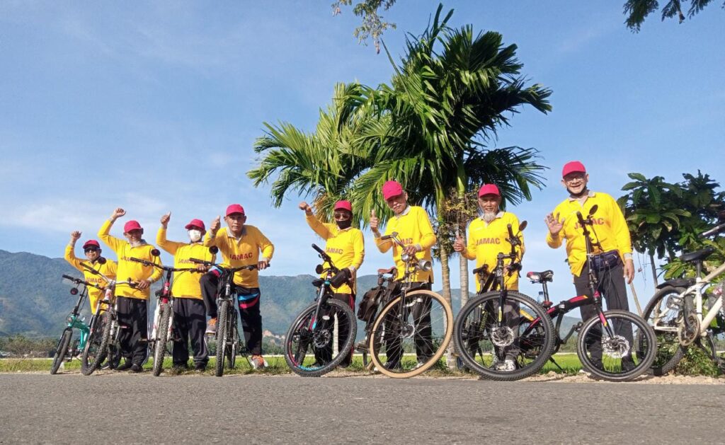 We'ng Gari itu Menyehatkan Jiwa dan Raga We'ng Gari, Menyehatkan, Jiwa dan Raga