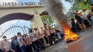 Polemik Mafia Tanah, Kejari Kota Bogor Digeruduk Massa Mafia Tanah, Kejari Kota Bogor, Demonstrasi, Digeruduk Massa