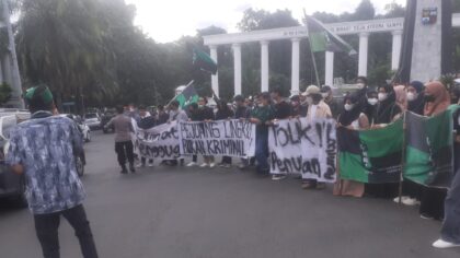 Demonstrasi di Tugu Kujang, HMI MPO Sebut Indonesia Sedang Tidak Baik Baik Saja Demonstrasi di Tugu Kujang, HMI MPO, Pemerintah Indonesia, Tidak Baik Baik Saja