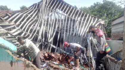Perpustakaan SDN Pangaur 1 Terbakar, Kerugian Sekitar 300 Juta Perpustakaan, SDN Pangaur 1 Terbakar, Kebakaran, SDN Pangaur 1