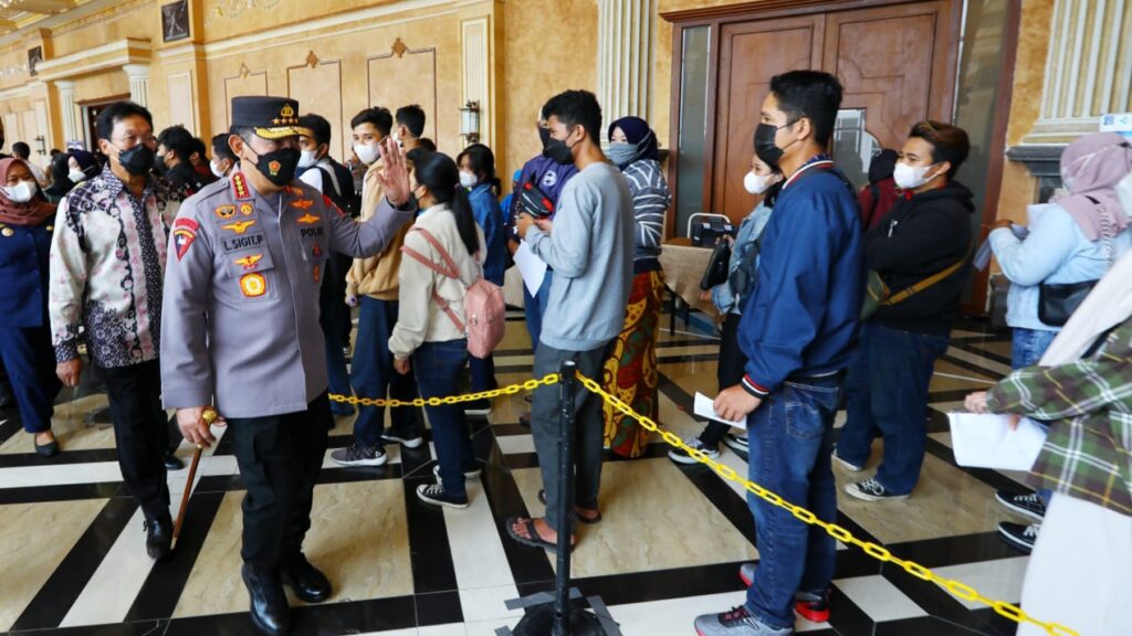 Jelang Ramadan, Kapolri Kejar Target Akselerasi Vaksinasi Booster Ramadhan, Kapolri, Akselerasi Vaksinasi, Vaksinasi Booster