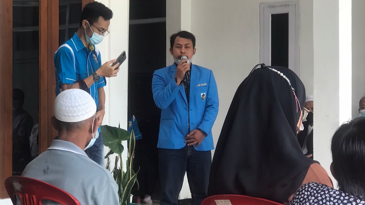 Warga Ciawi, Ciawi, Pengobatan Gratis, KNPI Ciawi