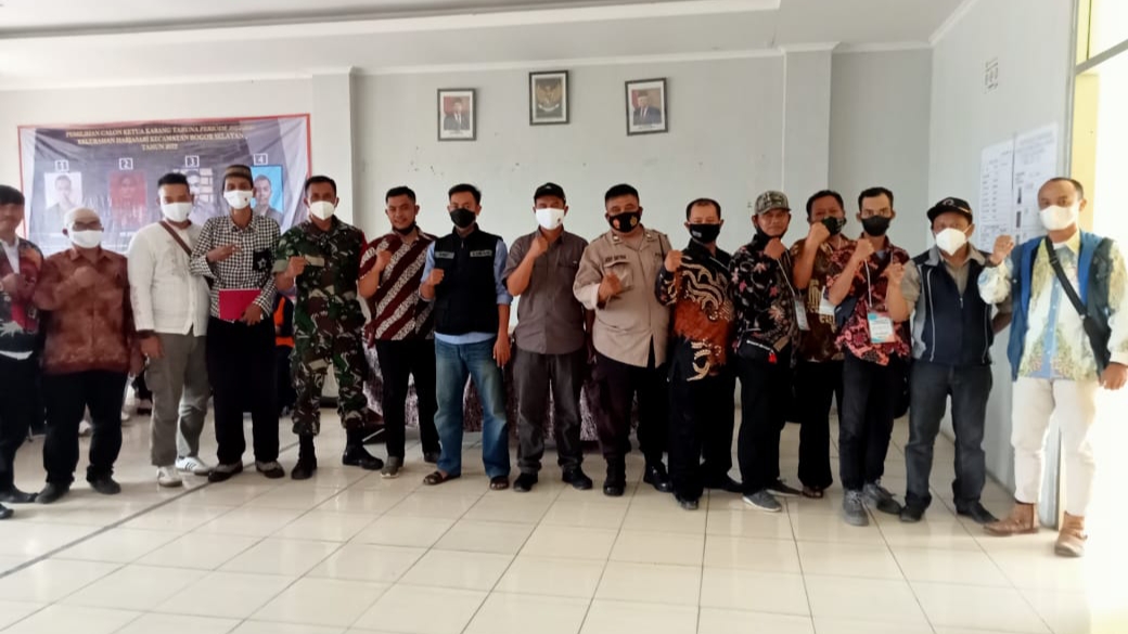 Yayat Hidayat, Karang Taruna Harjasari, Kelurahan Harjasari