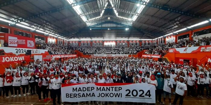 Relawan Banyumas Deklarasi Madep Mantep 2024 Bersama Jokowi Relawan Jokowi, Relawan Banyumas, Madep Mantep, Bersama, Relawan Jokowi, Pemilu 2024