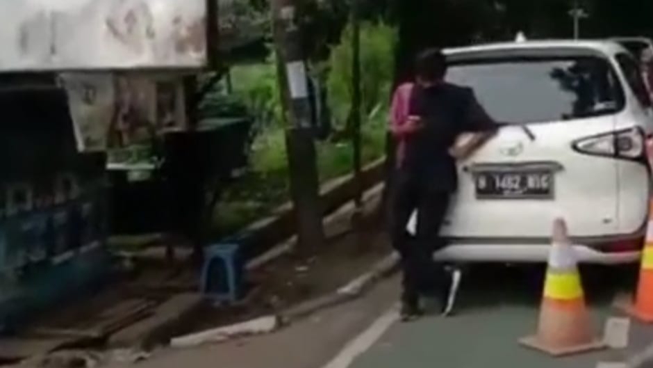 Jalur Sepeda, Jalur Sepeda di Kota Bogor, Parkir Liar, Pengguna Jalan