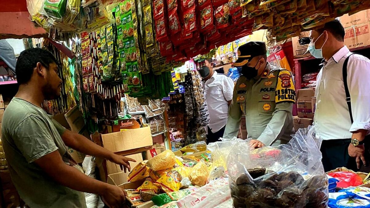 Pasar Cileungsi, Polsek Cileungsi, Minyak Goreng, Harga Minyak Goreng, Kebutuhan Pokok