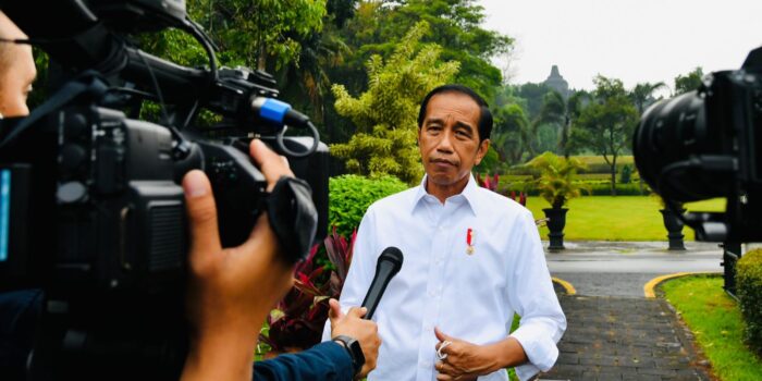 Jokowi Tanggapi Tiga Periode: Kita Harus Taat Konstitusi Jokowi, Tiga Periode, Taat Konstitusi