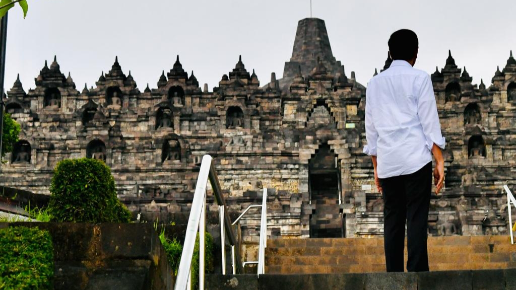 Jokowi, Candi Borobudur, Pertunjukan Seni