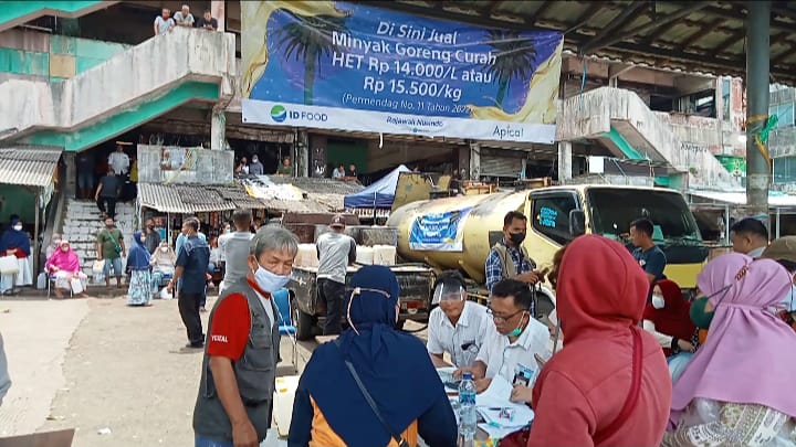 Operasi Pasar, Perumda PPJ, Minyak Goreng Curah, Minyak Goreng, Minyak Goreng Rp 14.000