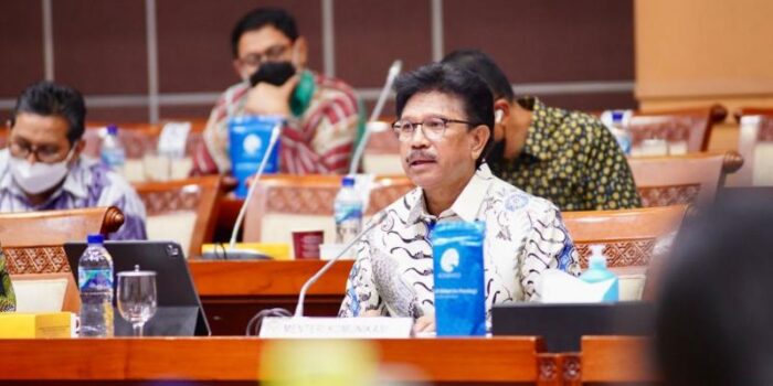 kominfo-menteri-johnny-raker-komisi-1-berto-22