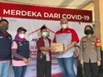 Ivan Gunawan Sediakan 1300 Paket Sembako untuk Warga Tambora Ivan Gunawan, Sembako, Warga Tambora, Warga Jakarta Barat