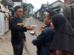Ciptakan Kesalehan Sosial, Katar Ciburayut Berbagi Takjil kepada Warga Kesalehan Sosial, Katar Ciburayut, Takjil Buka Puasa, Warga Cigombong