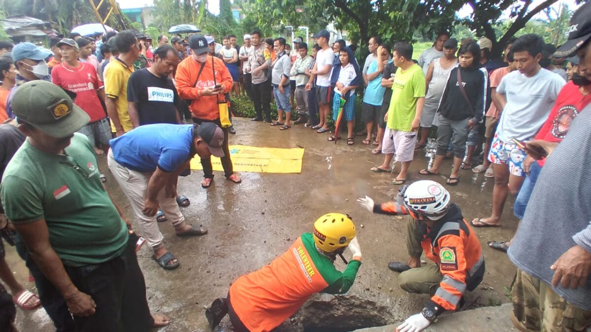 Hanyut di Selokan, Bocah di Gunung Putri, Ditemukan Meninggal