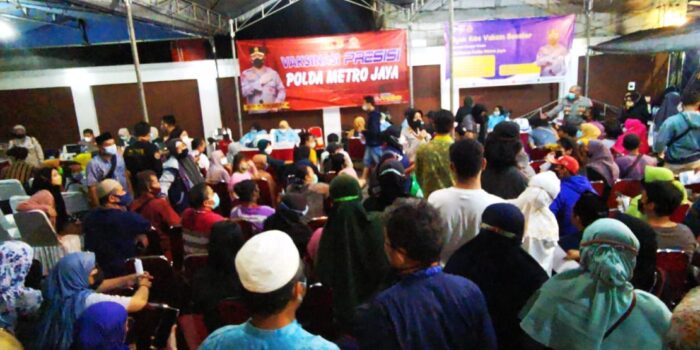 Kelonggaran Mudik, Warga Jakbar Berbondong-bondong ikut Vaksinasi Mudik Lebaran, Warga Jakbar, Vaksinasi