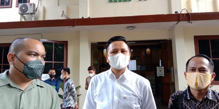 Sidang Perdana, Kuasa Hukum Ujang Sarjana Ungkap Dugaan Kriminalisasi Sidang Perdana, Kuasa Hukum, Ujang Sarjana, Kriminalisasi