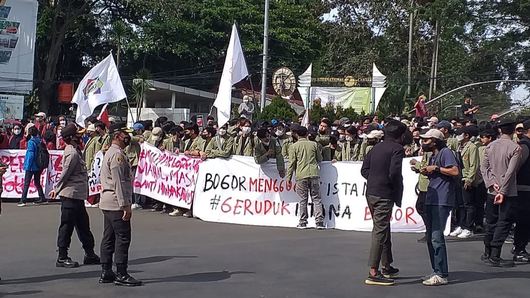 Mahasiswa Bogor, Demo Istana Bogor, Masa Jabatan Presiden