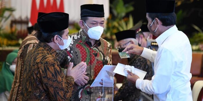 Presiden Jokowi Imbau Semua Pihak Serahkan Zakat Melalui Baznas Presiden Jokowi, Zakat, Baznas