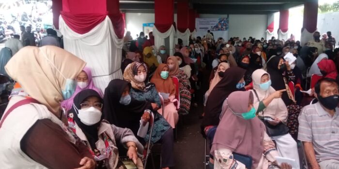 Pramuka Peduli Kota Bogor Kawal Vaksinasi dan Bagikan Takjil Pramuka Peduli, Pramuka Kota Bogor, Vaksinasi di Kota Bogor, Takjil Buka Puasa