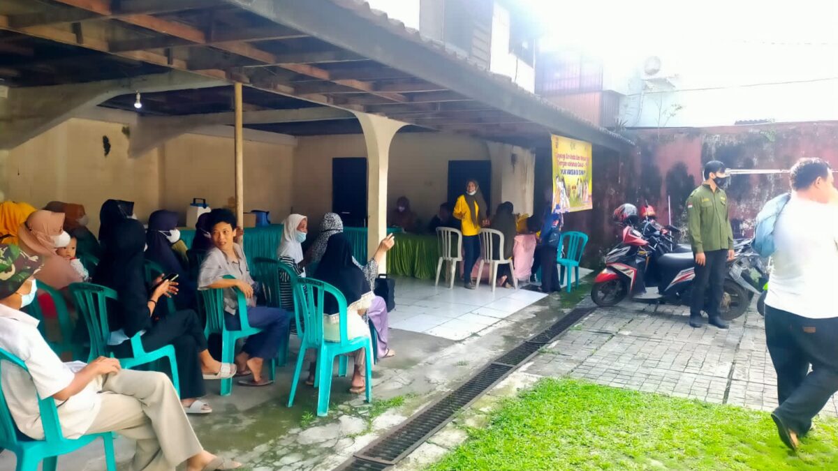 Syarat Pengambilan BLT, Warga Cibuluh, Antusias Vaksinasi