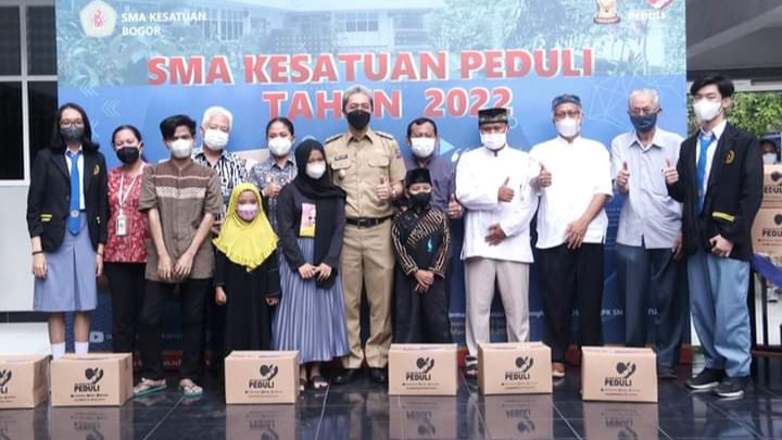 Osis, SMA Kesatuan, Donasi, Bakti Sosial, Masyarakat Bogor