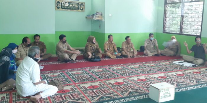 Program Penghijauan Disperumkim Menuai Polemik Batas Wilayah Program Penghijauan, Disperumkim Kota Bogor, Polemik Batas Wilayah, Wilayah Bogor Barat