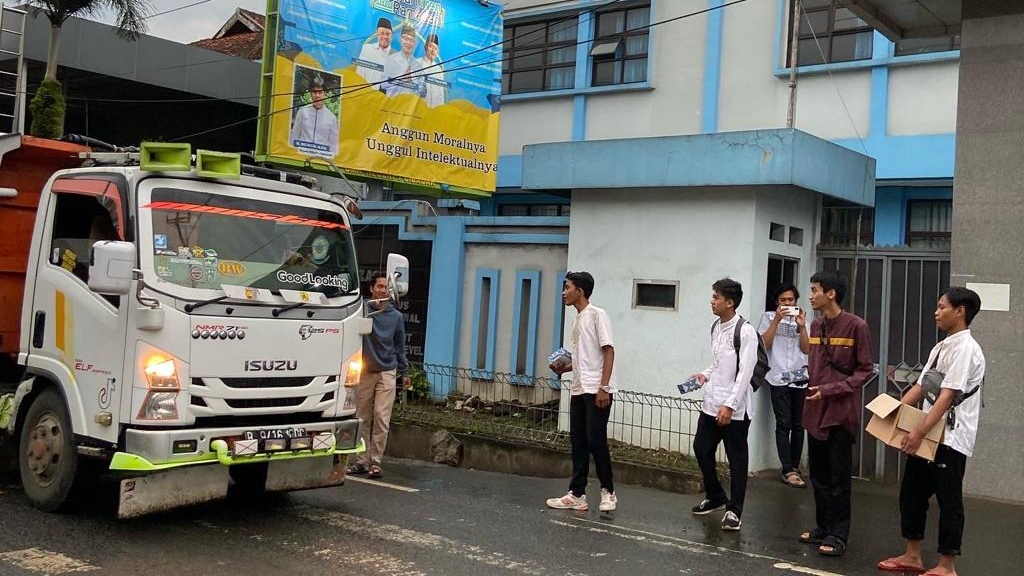 Road To Jannah, Anak Yatim, Sembako