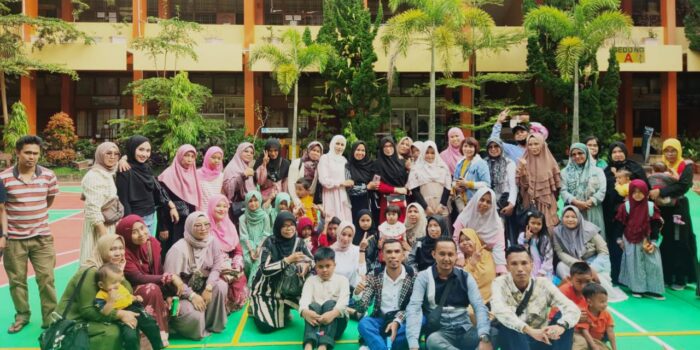 Reuni, Reuni Angkatan 03, Mengulang Nostalgia, Putih Abu Abu