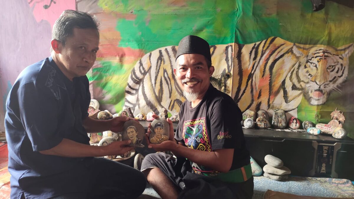 Tohir Kulikulo, Pelukis, Pelukis Batu Kali, Lukisan Batu Kali, Sungai Ciliwung