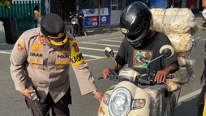 Kapolres Bogor, Pengendara Motor, Pengendara Kesulitan,