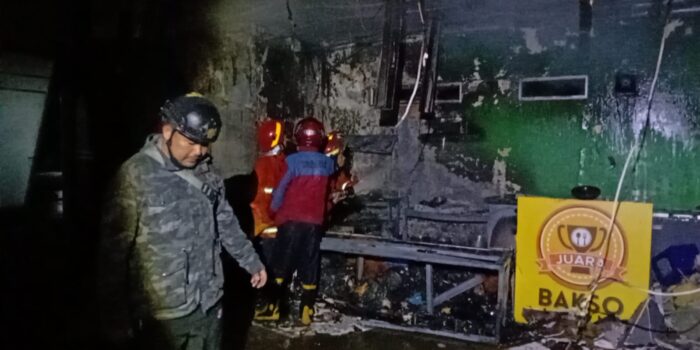 Kebakaran di BNR, Kedai Bakso, Bakso Malang, Kawasan BNR
