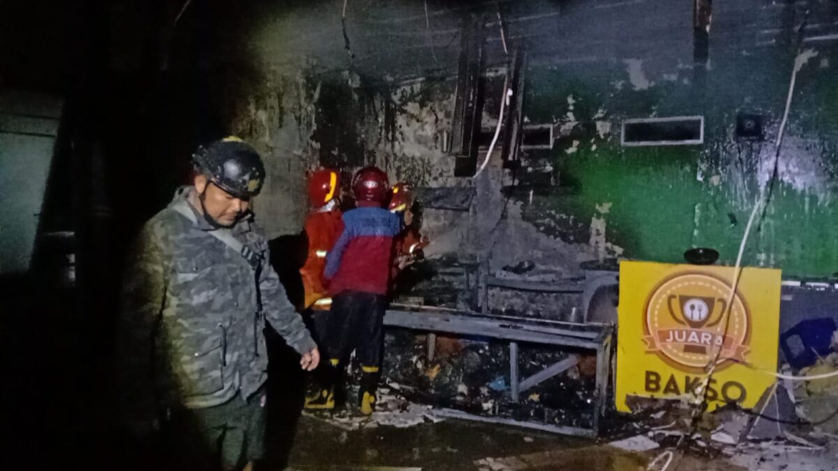 Kebakaran di BNR, Kedai Bakso, Bakso Malang, Kawasan BNR