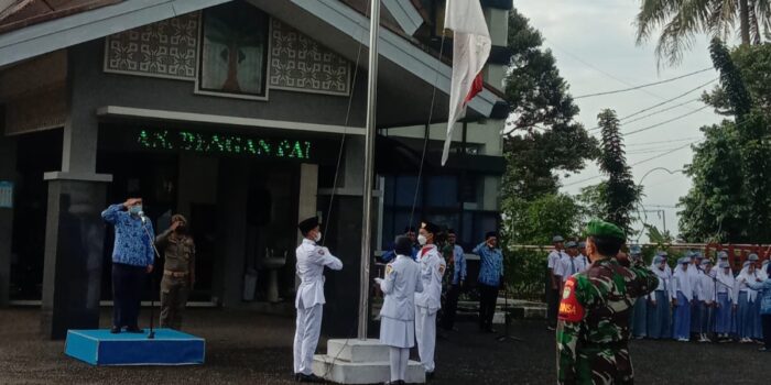 Upacara Harkitnas Cijeruk: Ayo Bangkit Lebih Kuat Upacara Harkitnas, Harkitnas 2022, Cijeruk, Ayo Bangkit, Lebih Kuat