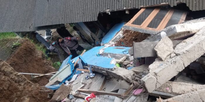 Empat Orang Tewas Akibat Tanah Longsor di Cijeruk Korban Tanah Longsor, Tanah Longsor, Longsor di Cijeruk