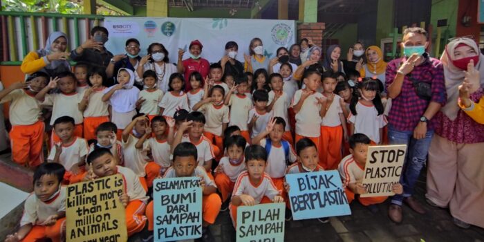 Paud Rama-rama Kenalkan Pilah Sampah kepada Anak Sejak Dini Paud Rama-rama, Pilah Sampah, Anak Usia Dini