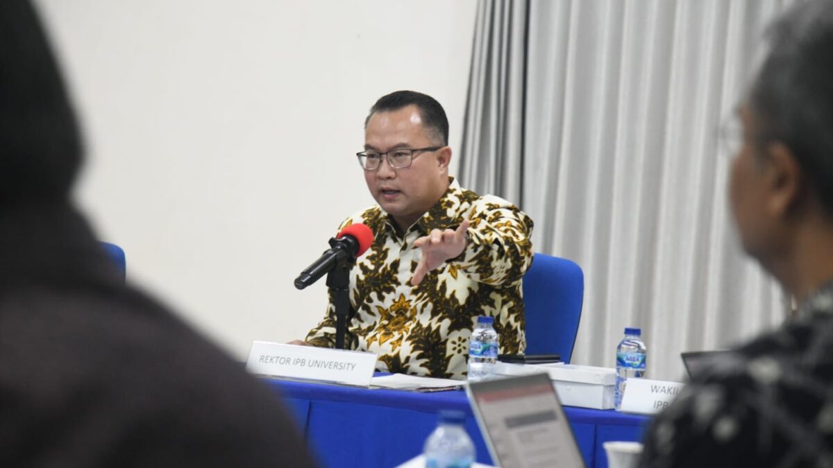 IPB, Arif Satria
