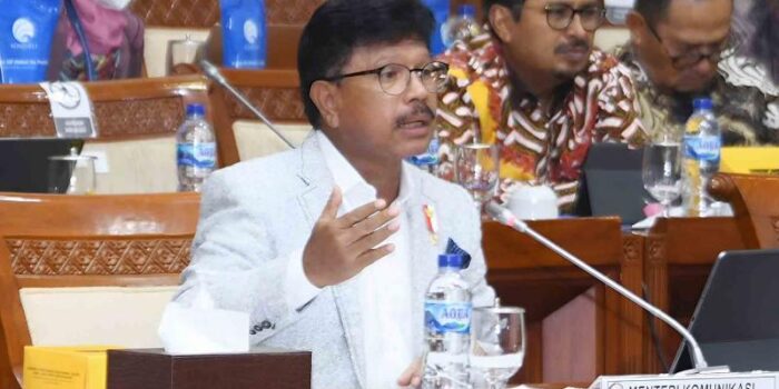 kominfo-antarafoto-rapat-kerja-kominfo-dengan-komisi1-AYH-0