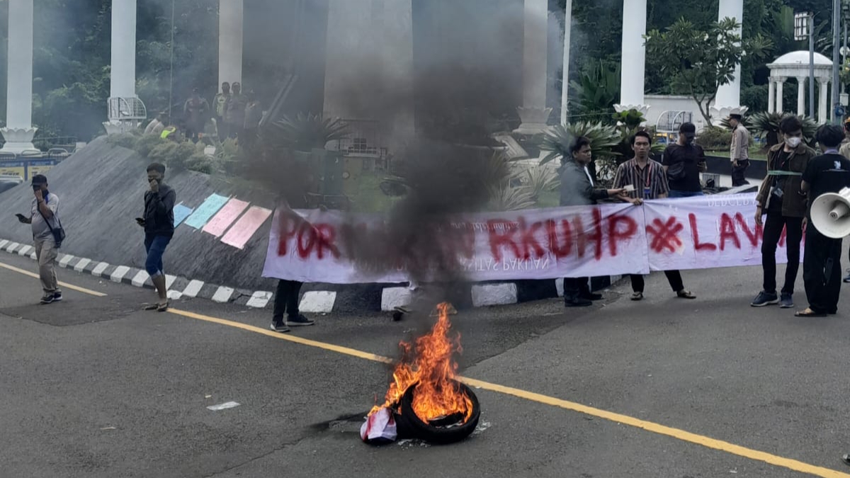 Demonstrasi Mahasiswa, PMII Kota Bogor, Demo di Tugu Kujang, RKUHP, Tolak RKUHP,