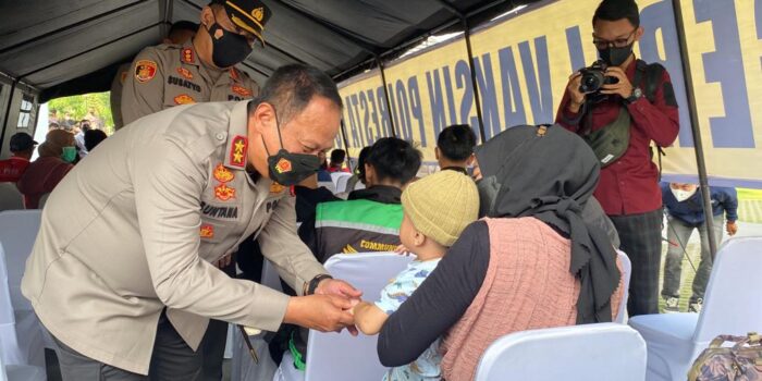 Kapolda Jabar, Vaksinasi Booster, Polresta Bogor