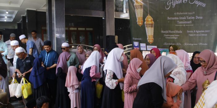 Anak Yatim Desa Taman Sari Mendapat Santunan Anak Yatim, Desa Taman Sari, Santunan