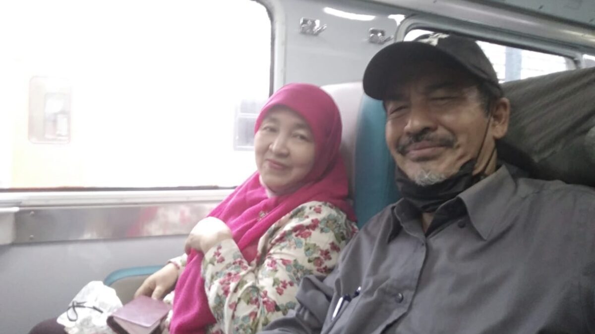 Selamat Milad, Ulang Tahun, Istriku Atik, Apendi Arsyad