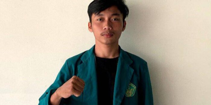 Ketua BEM FH UIKA, Achmad Sobari BEM FH UIKA, Harga BBM, Demo BBM, Harga BBM Naik