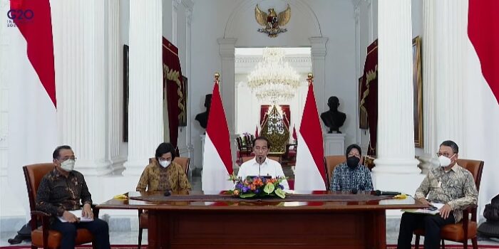 Presiden Jokowi Umumkan Kenaikan Harga BBM Presiden Jokowi, Kenaikan Harga, Harga BBM