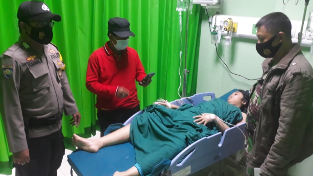 Penusukan, Nyamar Petugas Sensus,