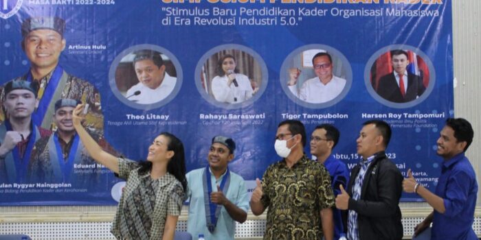 GMKI, PP GMKI GMKI, Simposium