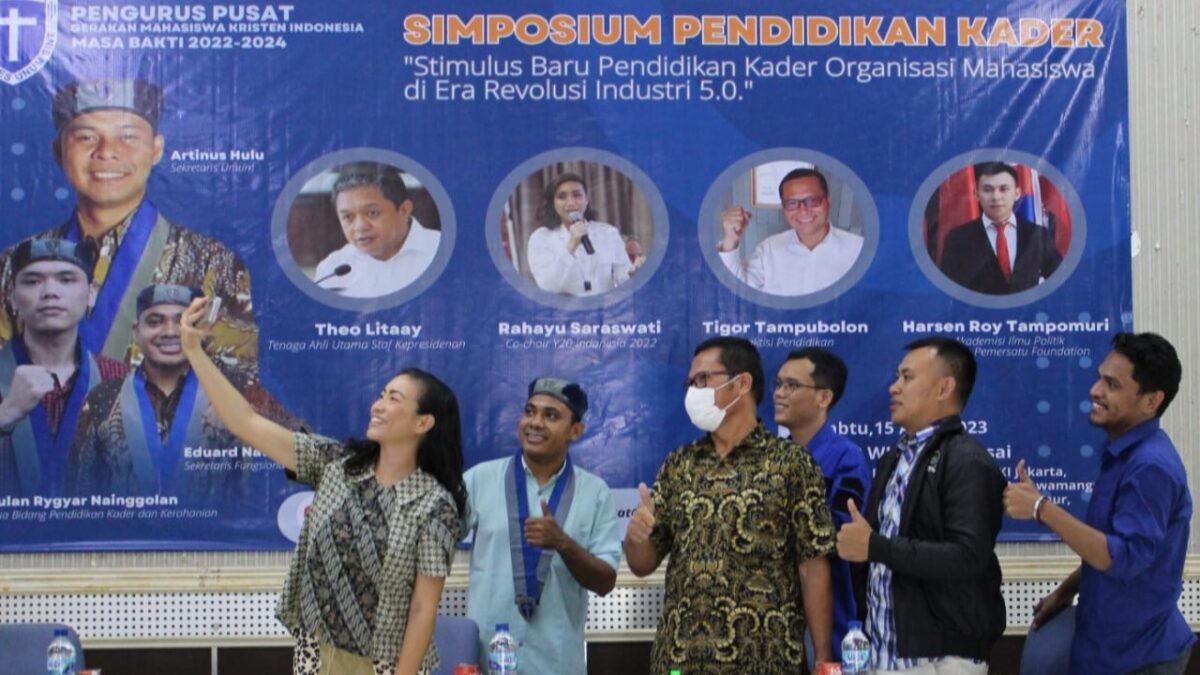 GMKI, Simposium